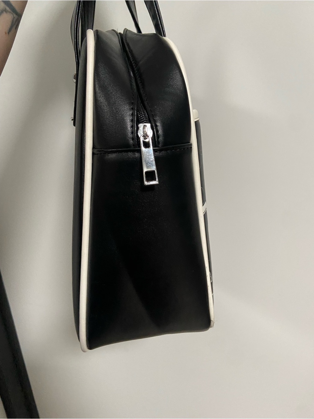 Sourpuss Cemetery Handbag - Picture 3 of 14
